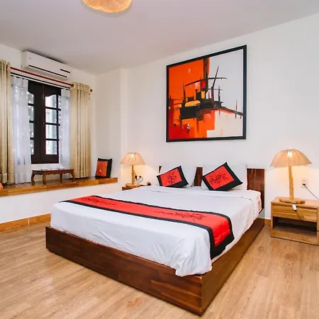 Canary Saigon Hotel